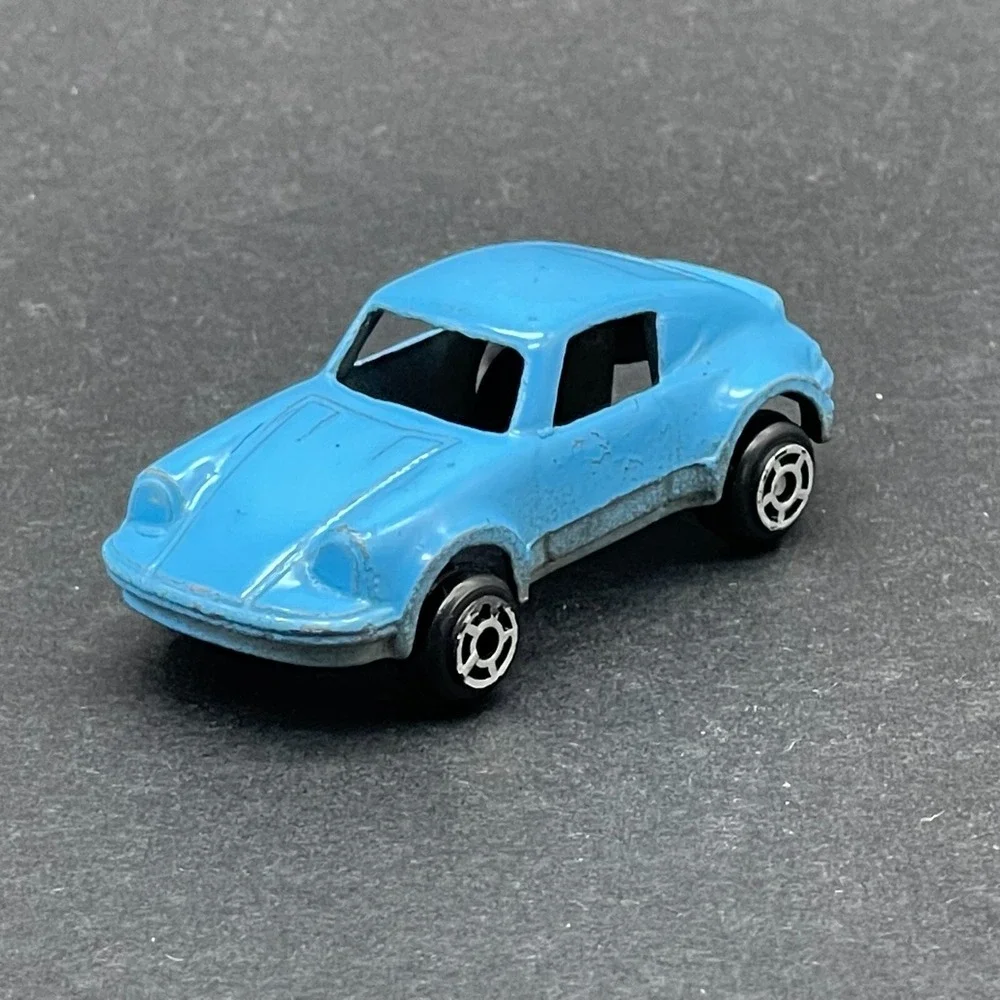 Tootsie Toy 2 Chicago USA Porsche Car Vehicle Blue Diecast 1/87 Scale Loose